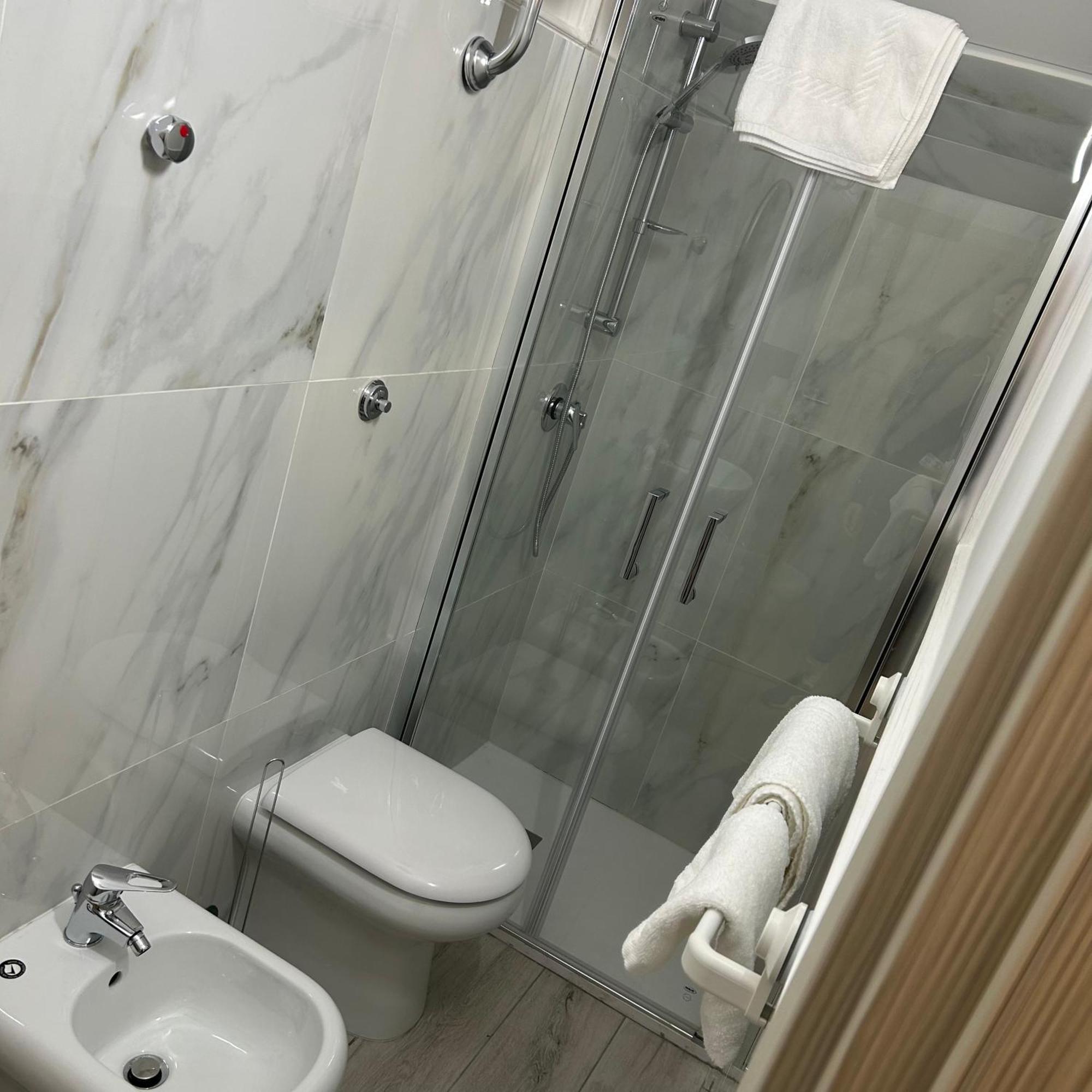 House Diva Apartment Наполи Екстериор снимка