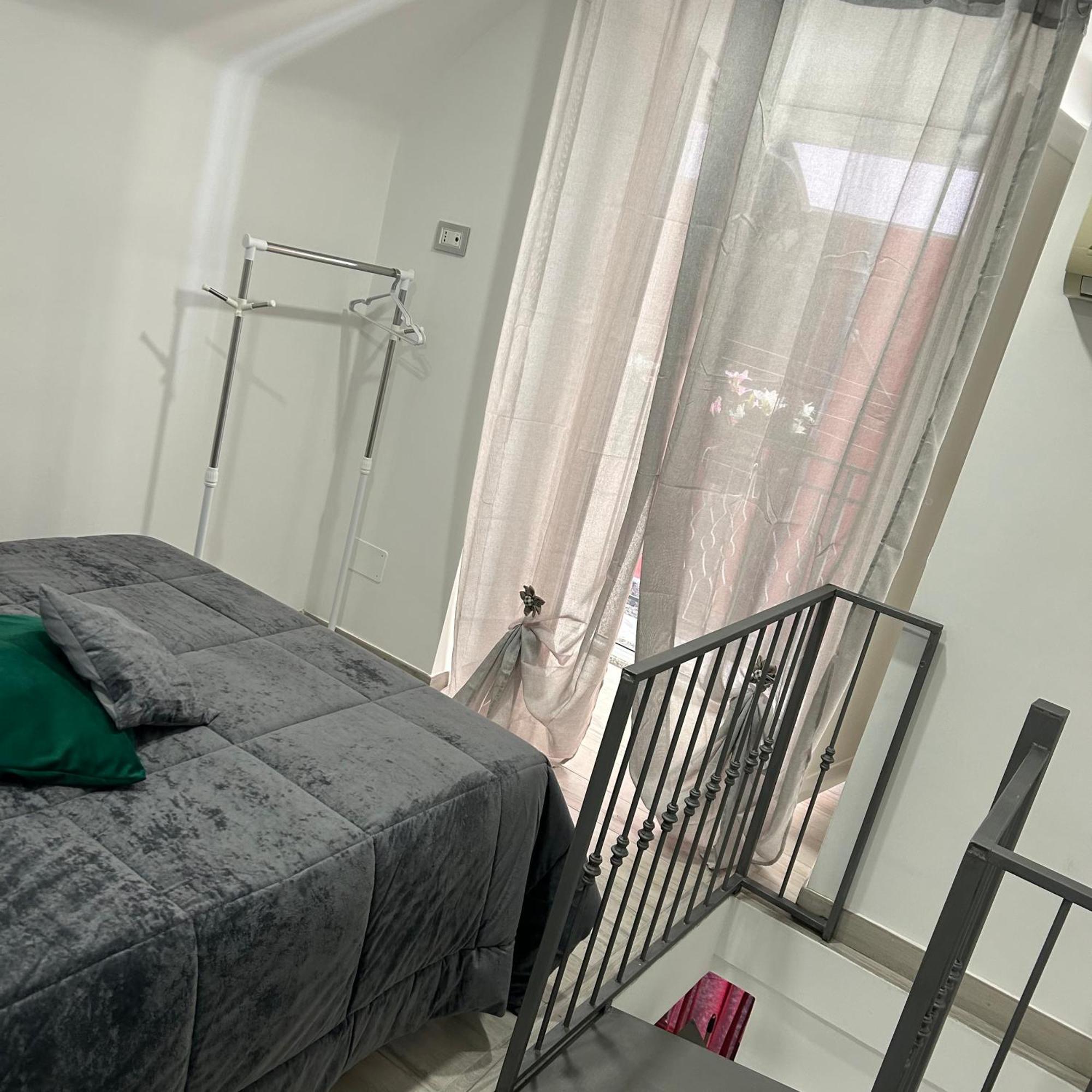 House Diva Apartment Наполи Екстериор снимка
