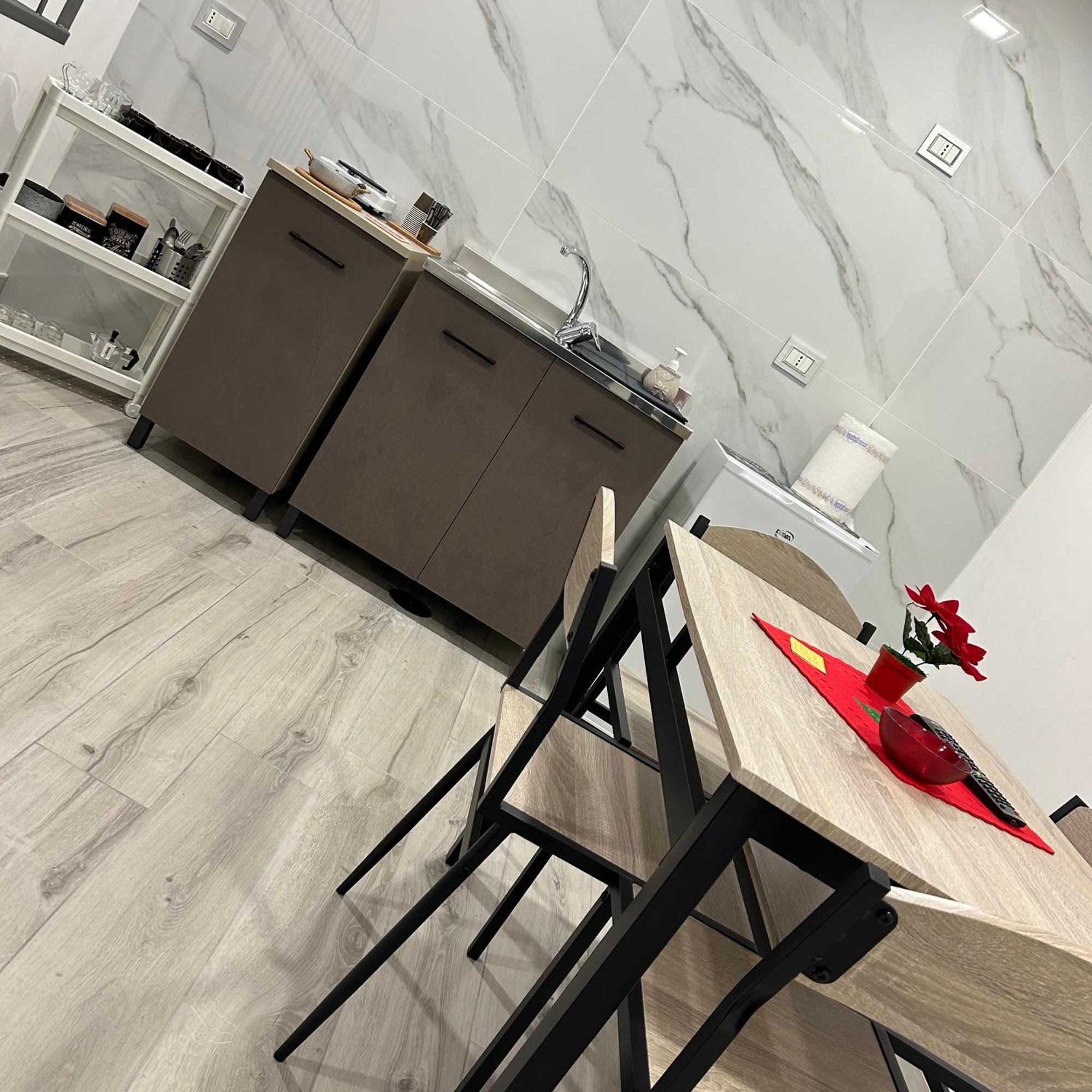 House Diva Apartment Наполи Екстериор снимка